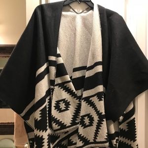 Gap Factory Black and Grey Aztec Cape (Reversible)